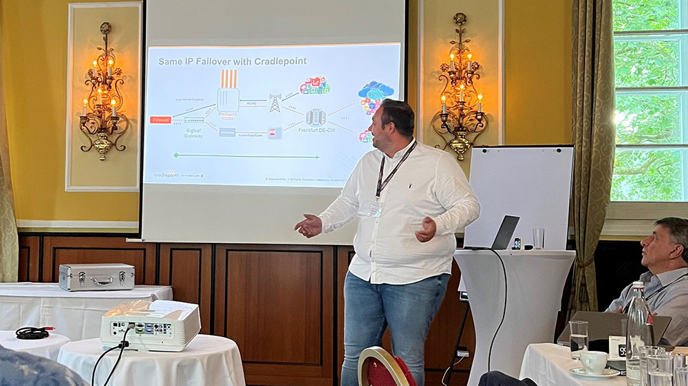 Together with Christian Holtmann from CradlePoint, Hartmut Schedel was able to present BigLeaf at the Construction Summit. The Construction Summit is the trade fair and conference for digitization and innovation in the construction industry.

Our topic here was BigLeaf together with CradlePoint as fail-safe Internet on the construction site. Camera surveillance and work on the construction site for planners and architects with a stable internet connection, e.g. via VPN in the company, were our focus here.